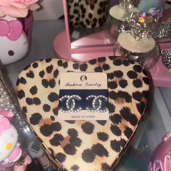 🆕 fashion earrings 🤩 - Picture 5 of 7